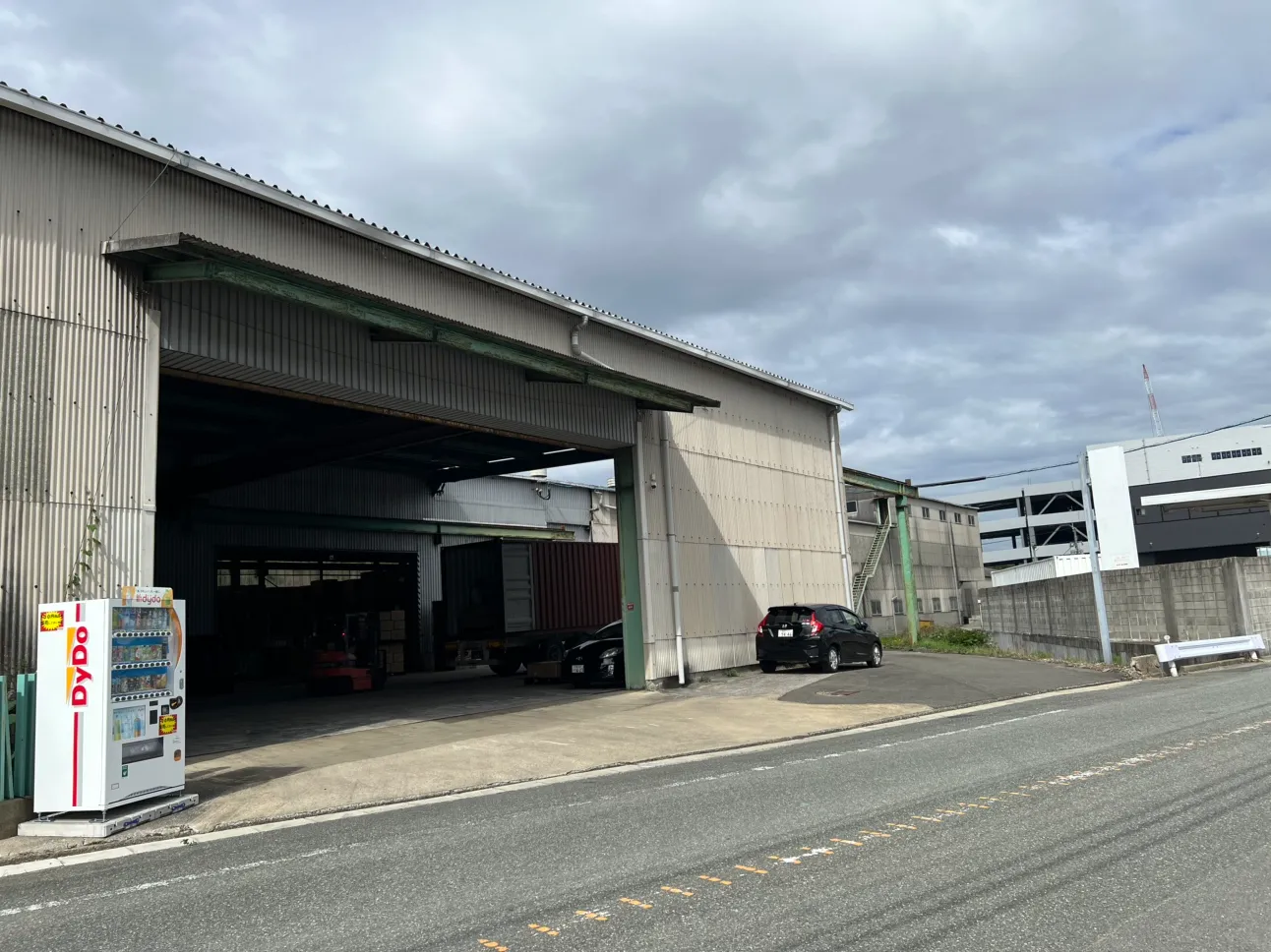 大成ロジの倉庫外観